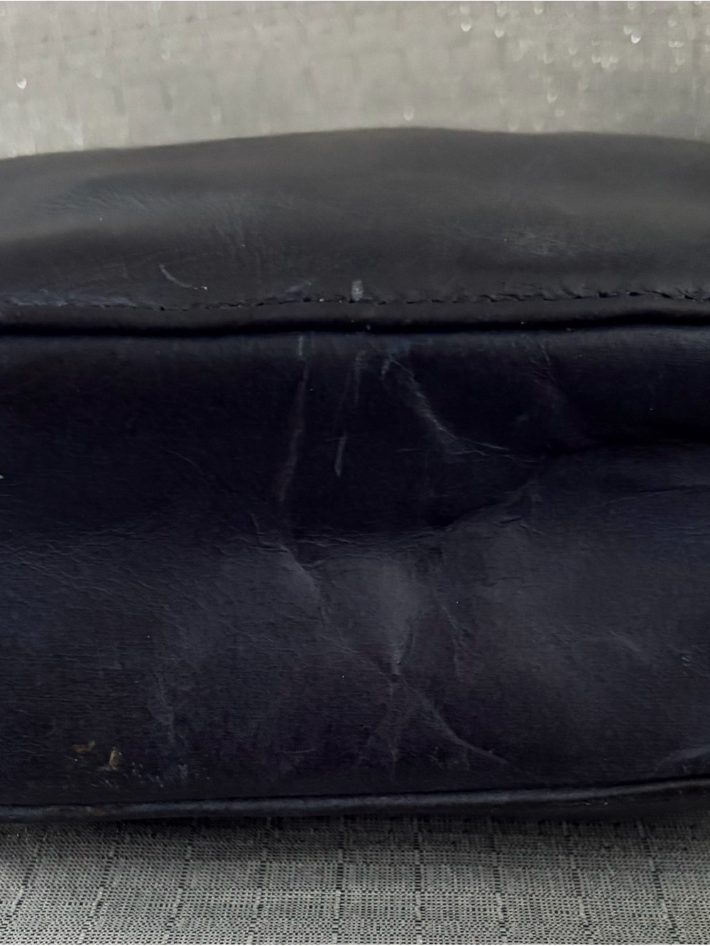 HLC Collection Small Apple Cut Bag - Picture 5 of 7